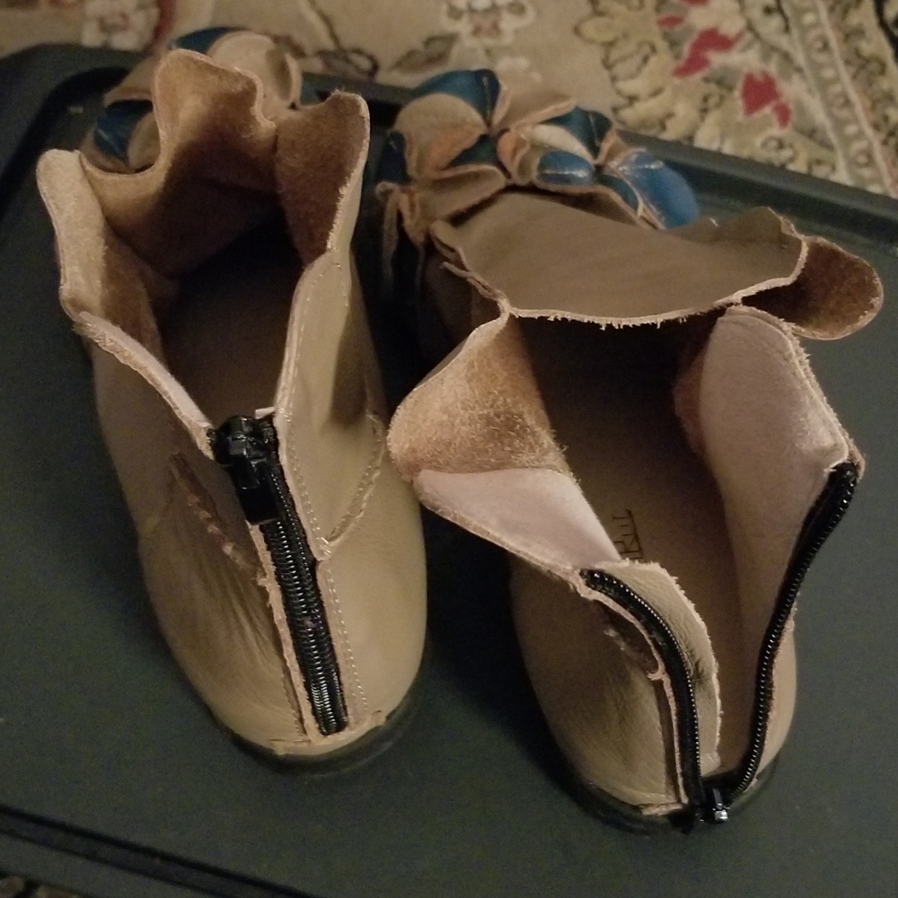 Leather shoes/booties - Picture 3 of 4